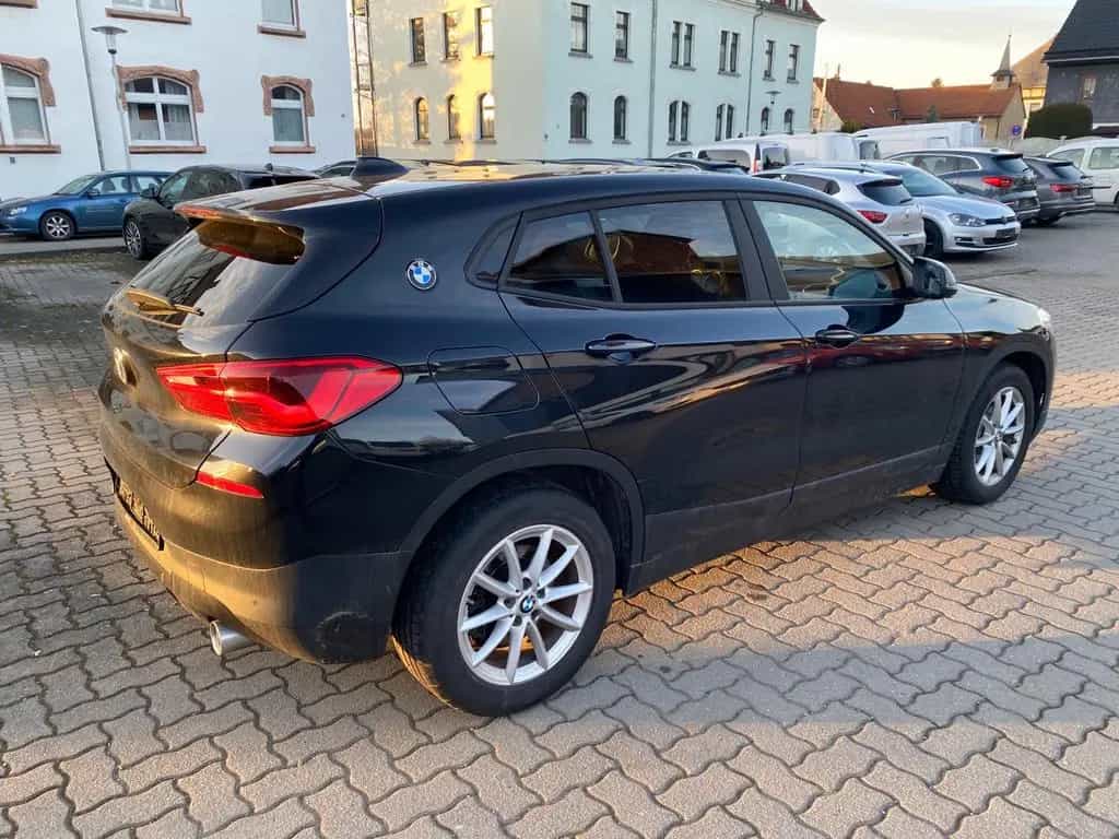 BMW X2 xDrive 25 Leder / Head-Up / Kamera / AHZV / 02/2020-photo-9