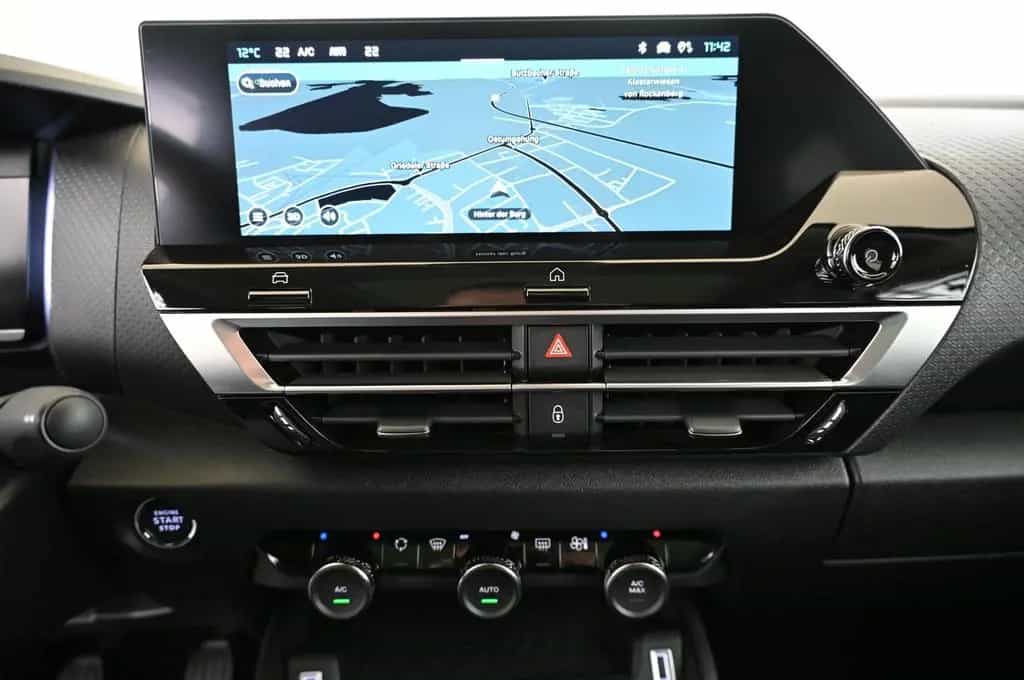 Citroën C4 1.2 PT 130 MAX LED/NAVI/SOUND-PAKET/PANO/H-UP 06/2024-photo-12