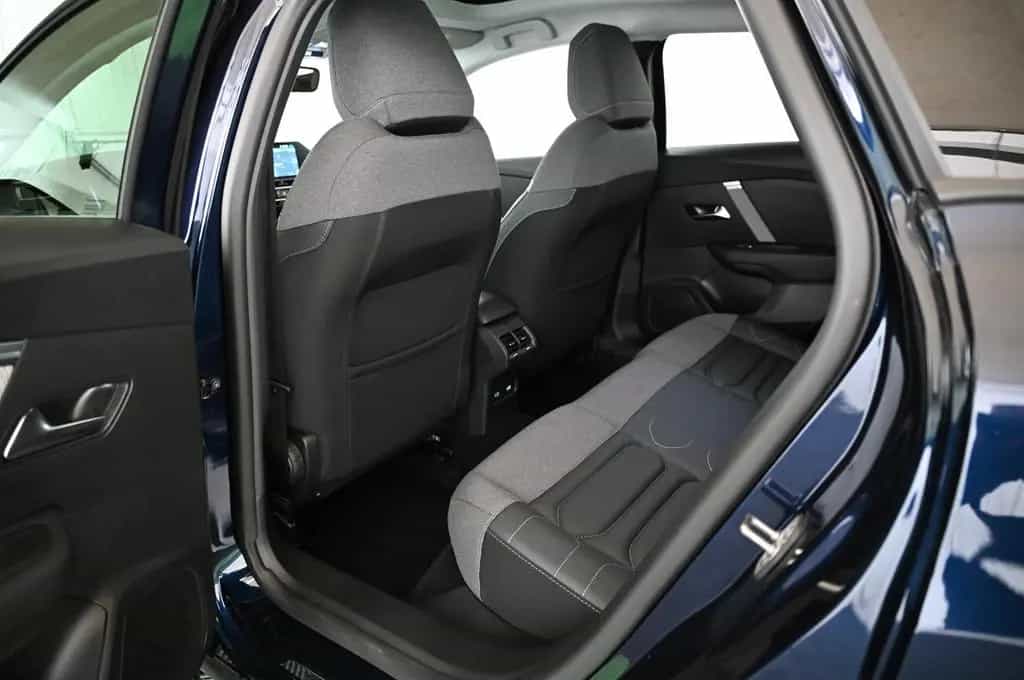 Citroën C4 1.2 PT 130 MAX LED/NAVI/SOUND-PAKET/PANO/H-UP 06/2024-photo-22