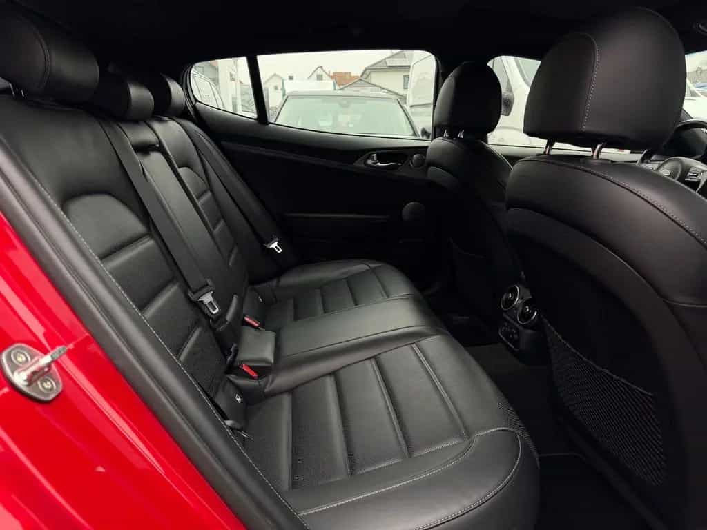 Kia Stinger GT 4WD 3.3 V6*Bi-LED*H&K*eGSD*Leder*VOLL 10/2017-photo-11