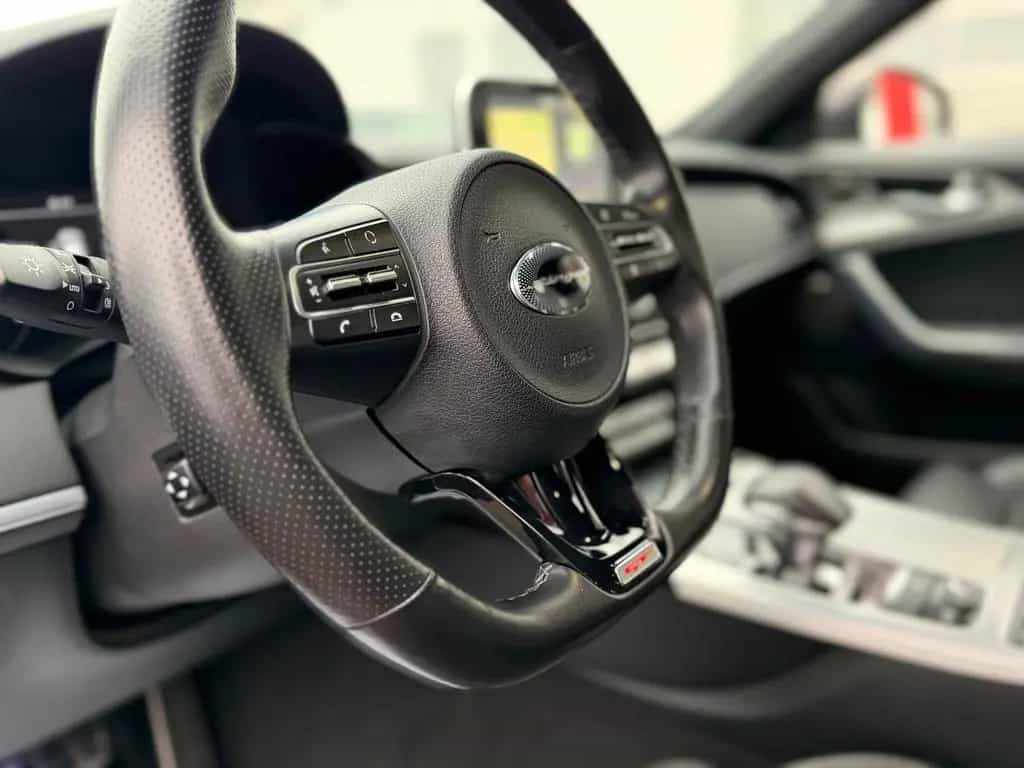 Kia Stinger GT 4WD 3.3 V6*Bi-LED*H&K*eGSD*Leder*VOLL 10/2017-photo-17