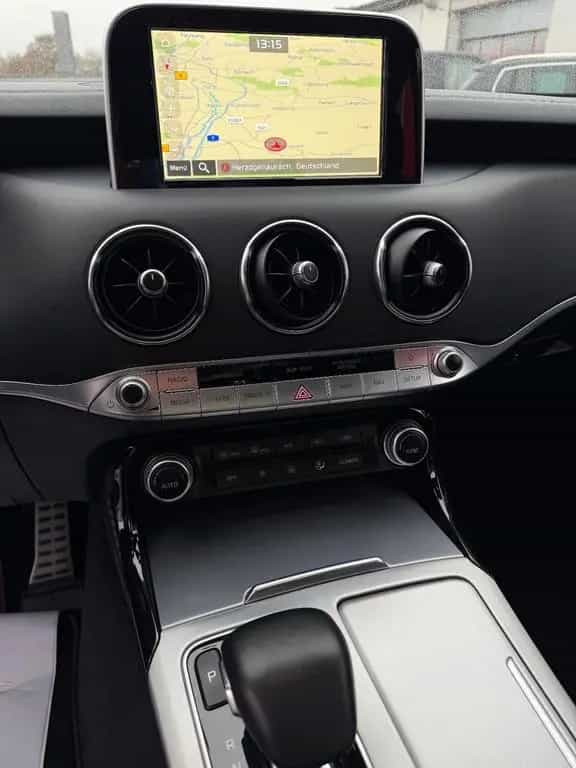 Kia Stinger GT 4WD 3.3 V6*Bi-LED*H&K*eGSD*Leder*VOLL 10/2017-photo-18