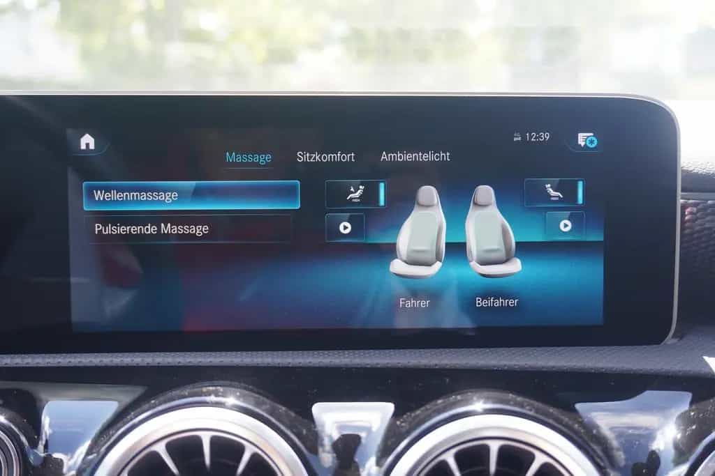 Mercedes-Benz A 180 A180 Progressive LED Navi Totwinkel Kamera Leder 07/2020-photo-14