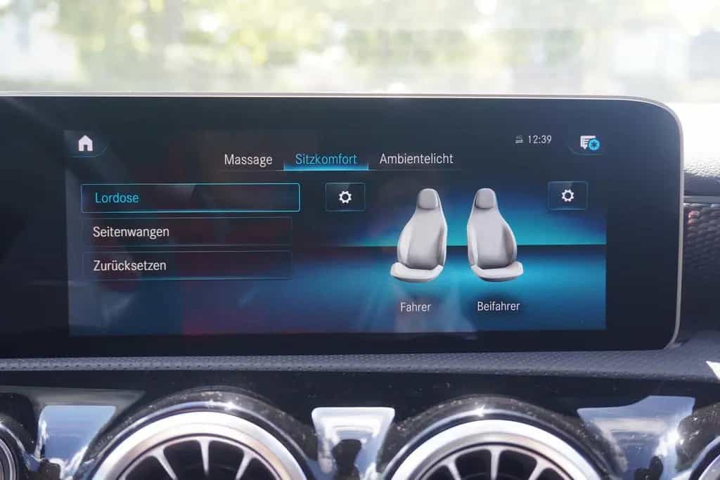 Mercedes-Benz A 180 A180 Progressive LED Navi Totwinkel Kamera Leder 07/2020-photo-15