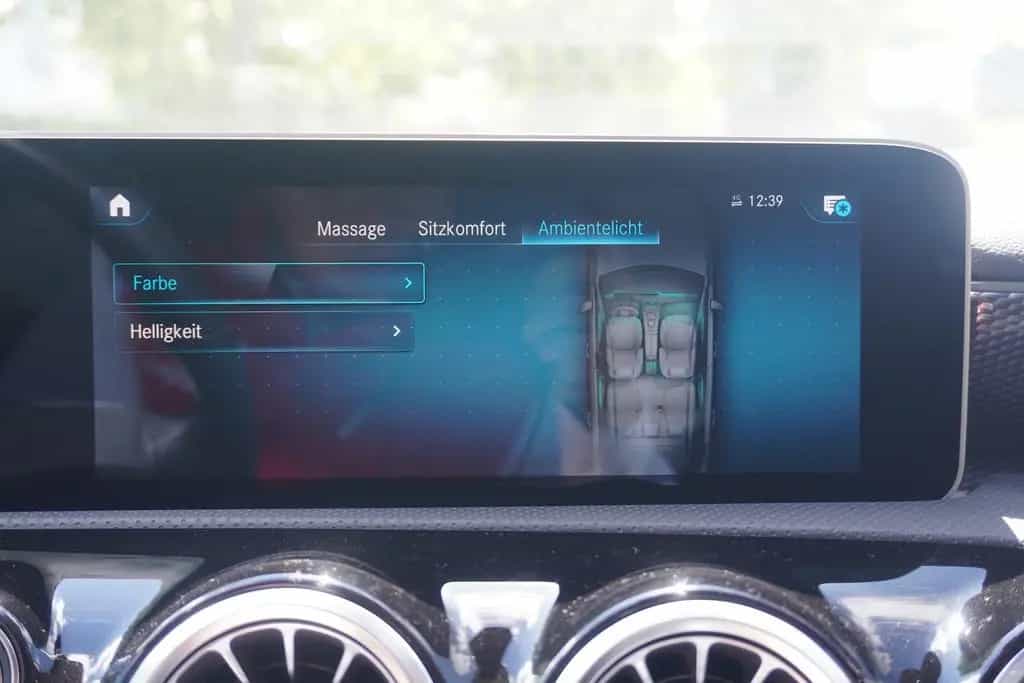 Mercedes-Benz A 180 A180 Progressive LED Navi Totwinkel Kamera Leder 07/2020-photo-16