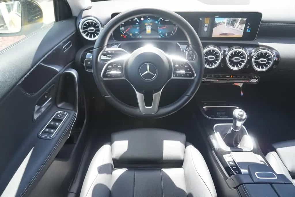 Mercedes-Benz A 180 A180 Progressive LED Navi Totwinkel Kamera Leder 07/2020-photo-8