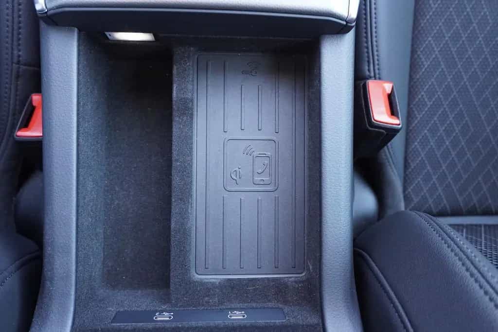 Audi A6 Avant 40 2.0 TDI design LED Navi ACC Kamera 03/2021-photo-17