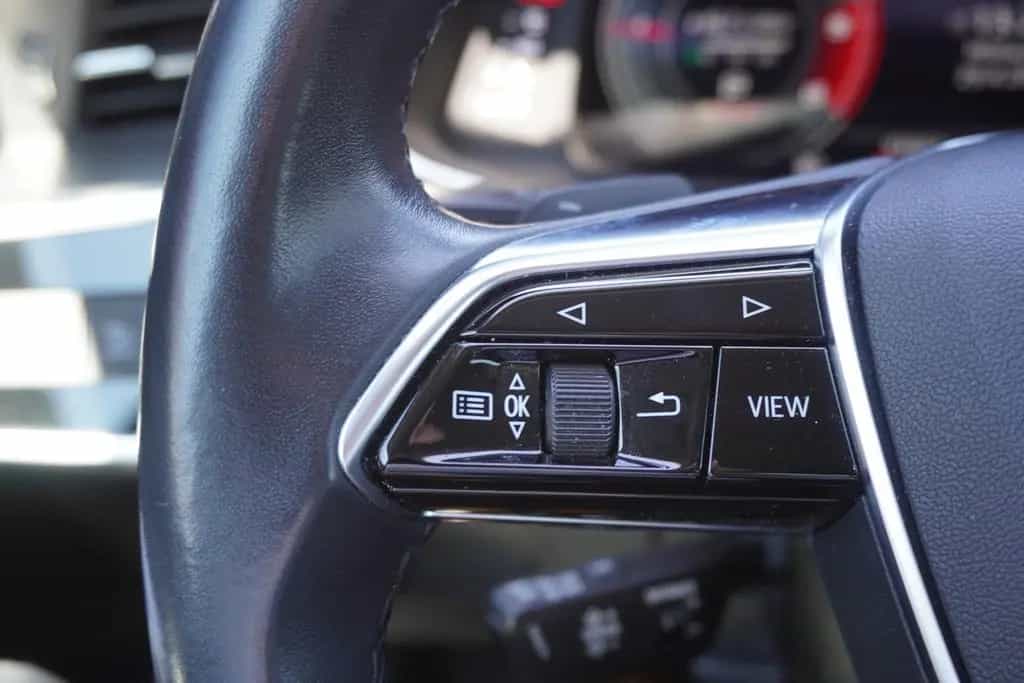 Audi A6 Avant 40 2.0 TDI design LED Navi ACC Kamera 03/2021-photo-20
