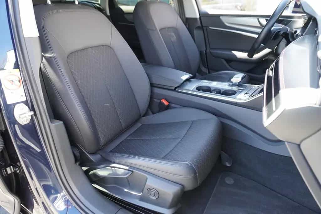 Audi A6 Avant 40 2.0 TDI design LED Navi ACC Kamera 03/2021-photo-31