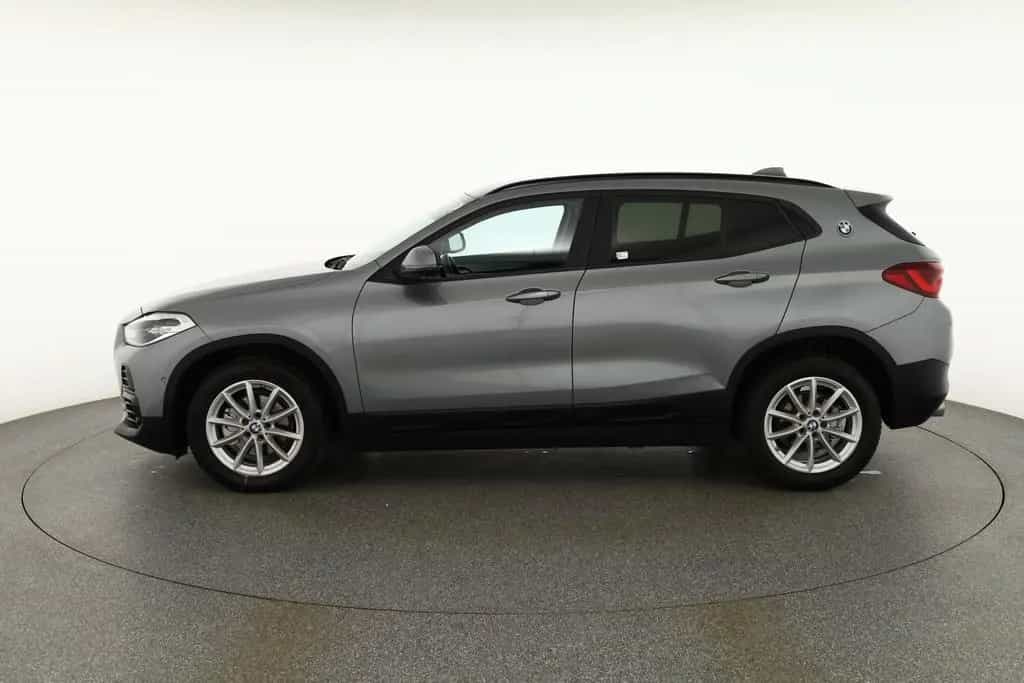 BMW X2 18iA Advantage LED Navi Sitzheizung Kamera 09/2023-photo-1