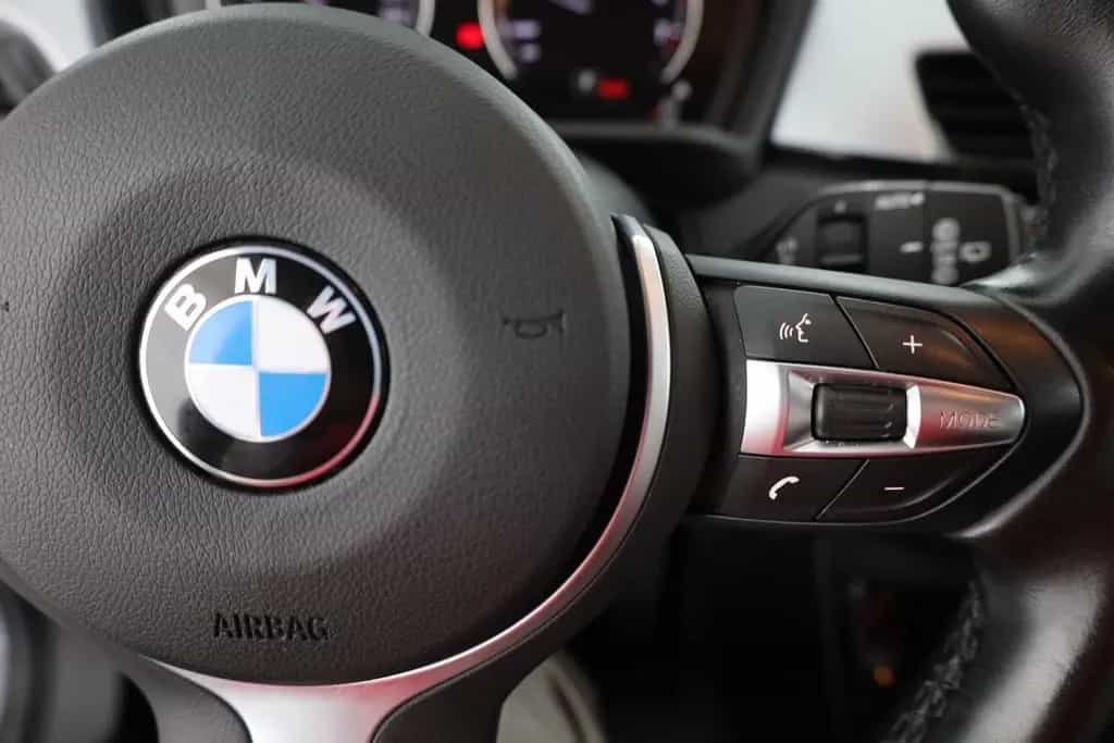BMW X2 18iA Advantage LED Navi Sitzheizung Kamera 09/2023-photo-15