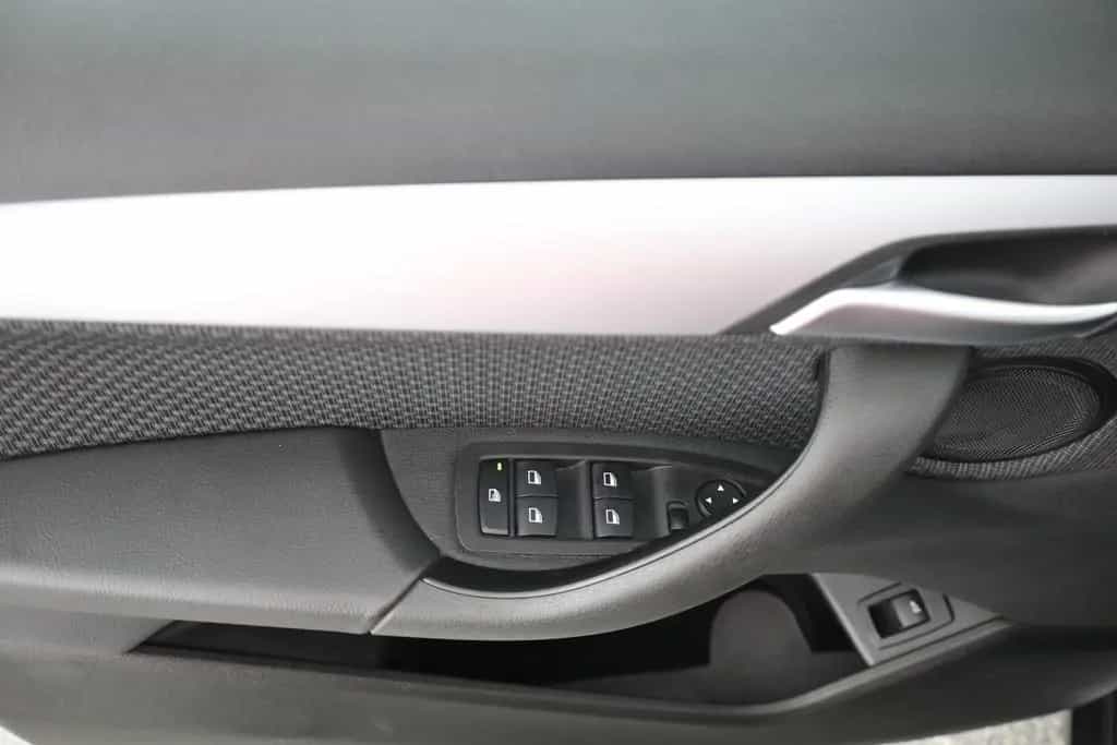BMW X2 18iA Advantage LED Navi Sitzheizung Kamera 09/2023-photo-20