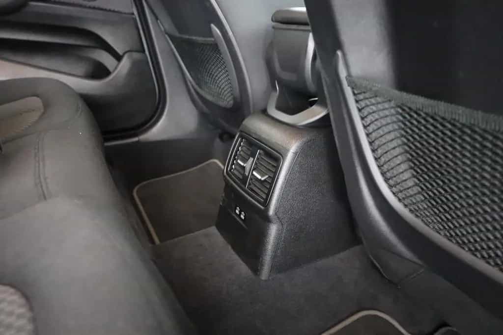 BMW X2 18iA Advantage LED Navi Sitzheizung Kamera 09/2023-photo-27