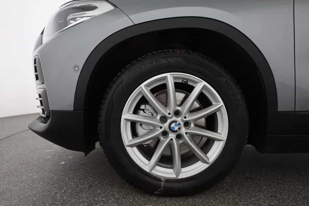 BMW X2 18iA Advantage LED Navi Sitzheizung Kamera 09/2023-photo-30