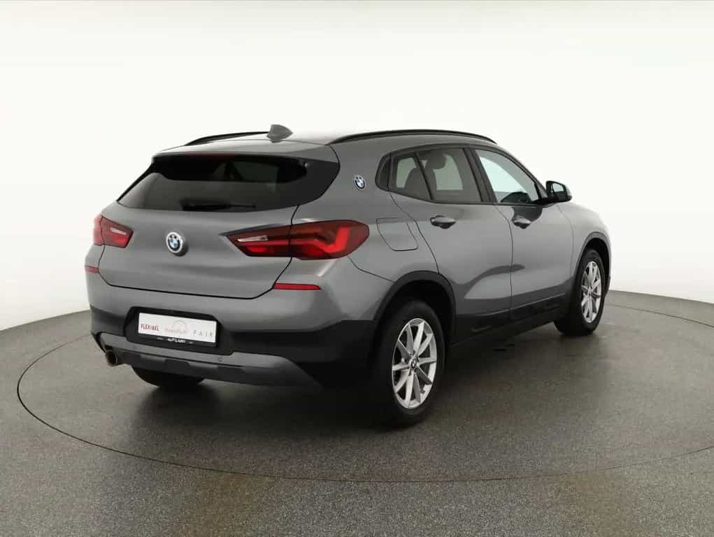 BMW X2 18iA Advantage LED Navi Sitzheizung Kamera 09/2023-photo-4