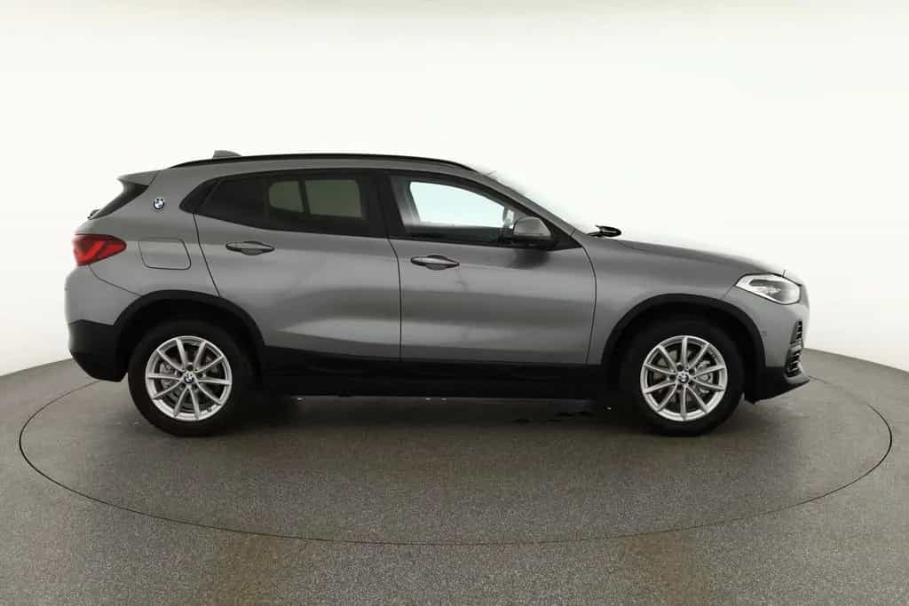 BMW X2 18iA Advantage LED Navi Sitzheizung Kamera 09/2023-photo-5