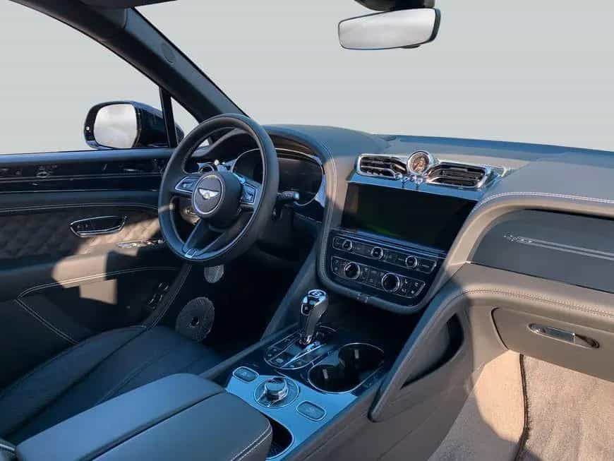 Bentley Bentayga New Bentayga V8 S 07/2025-photo-3