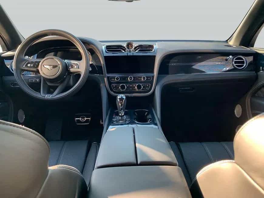 Bentley Bentayga New Bentayga V8 S 07/2025-photo-5