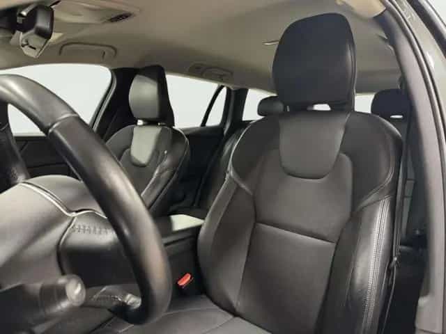 Volvo V60 VOLVO V60 D4 Geartronic Business Plus 07/2019-photo-11