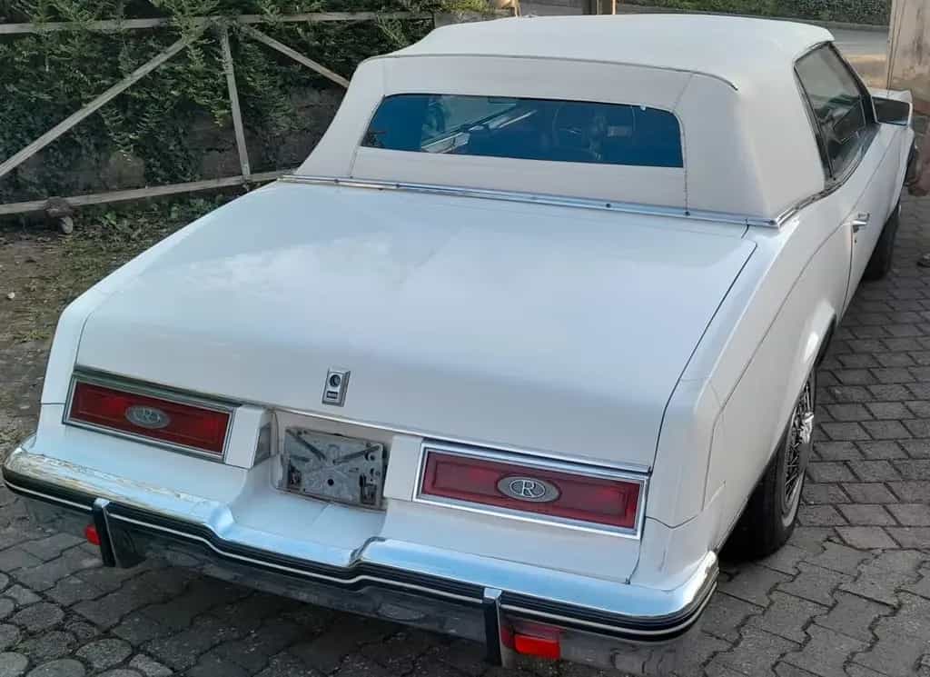 Buick Riviera Cabrio 5.0 V8 07/1983-photo-12