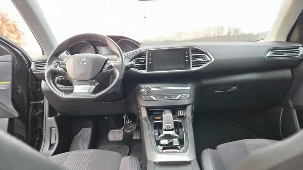 Peugeot 308 SW Allure 10/2019-photo-12