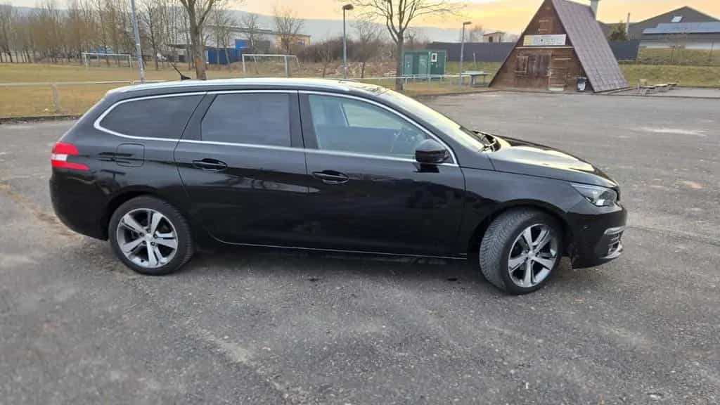 Peugeot 308 SW Allure 10/2019-photo-3