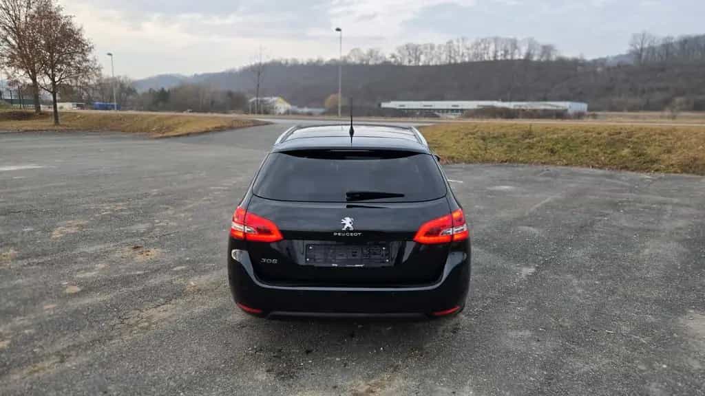 Peugeot 308 SW Allure 10/2019-photo-5