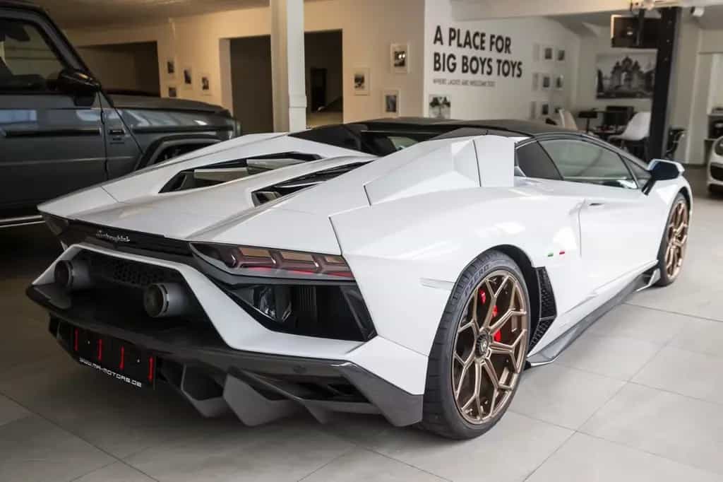 Lamborghini Aventador Ultimae Roadster 1of 250 full CARBON 03/2023-photo-4