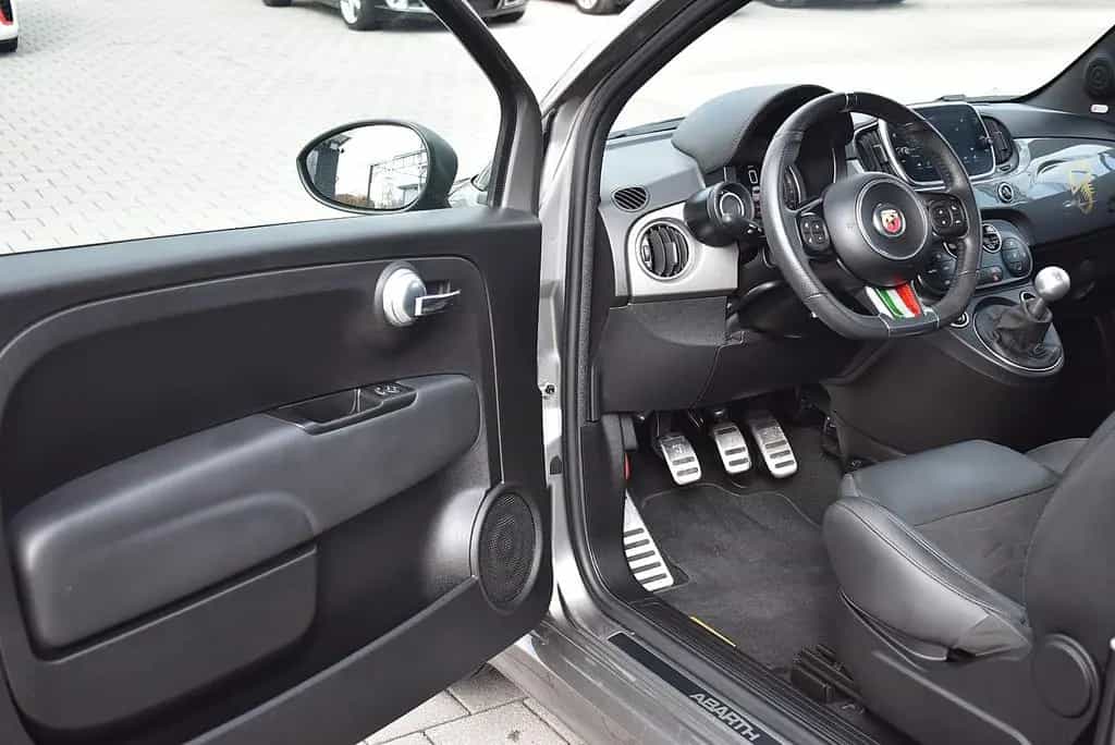 Abarth 595 1.4  595 Scorpioneoro 1 of 2000 05/2021-photo-16