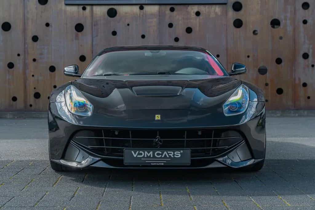 Ferrari F12 Berlinetta *ALCANTARA*CUSTOM*CARBON* 02/2012-photo-0