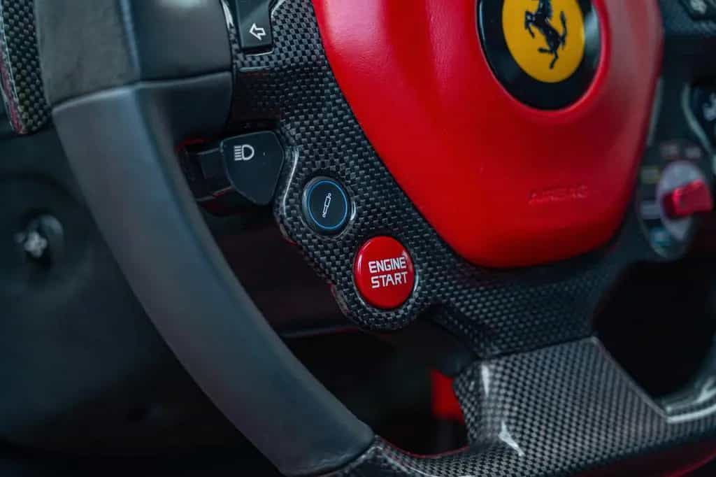 Ferrari F12 Berlinetta *ALCANTARA*CUSTOM*CARBON* 02/2012-photo-21