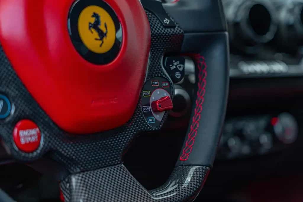 Ferrari F12 Berlinetta *ALCANTARA*CUSTOM*CARBON* 02/2012-photo-22