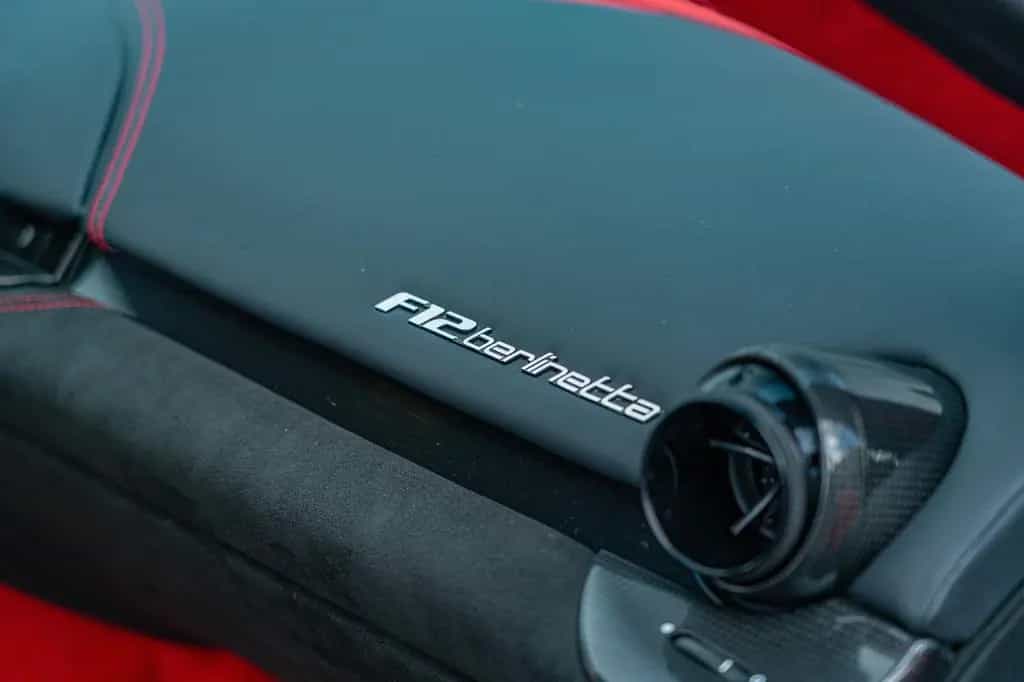 Ferrari F12 Berlinetta *ALCANTARA*CUSTOM*CARBON* 02/2012-photo-31