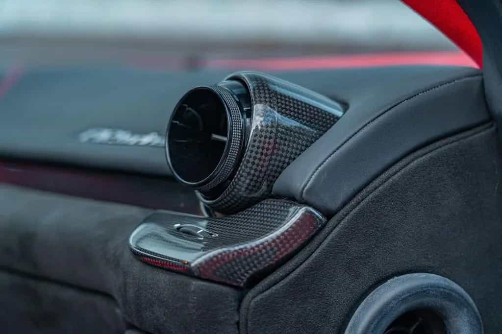 Ferrari F12 Berlinetta *ALCANTARA*CUSTOM*CARBON* 02/2012-photo-36