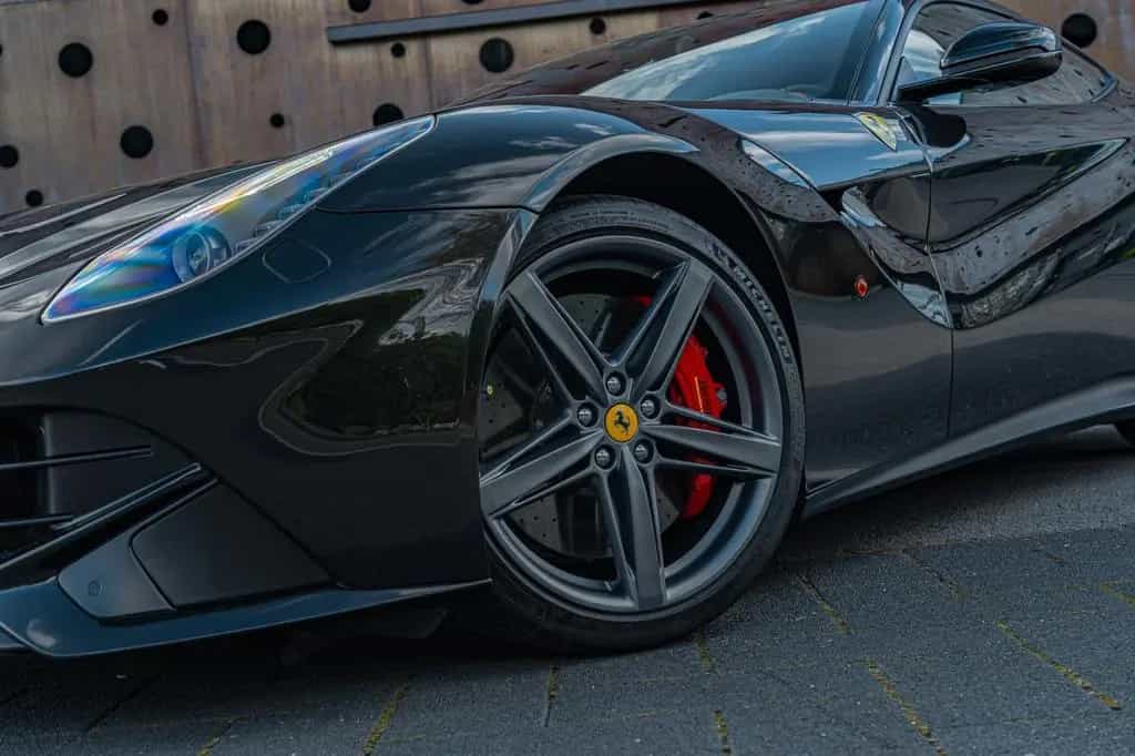 Ferrari F12 Berlinetta *ALCANTARA*CUSTOM*CARBON* 02/2012-photo-7