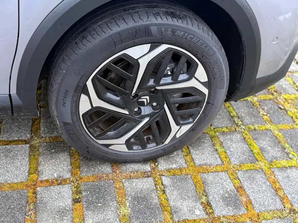 Citroën C4 Lim. 1.2 Shine/Autom./360Kamera/Schiebedach 08/2023-photo-20