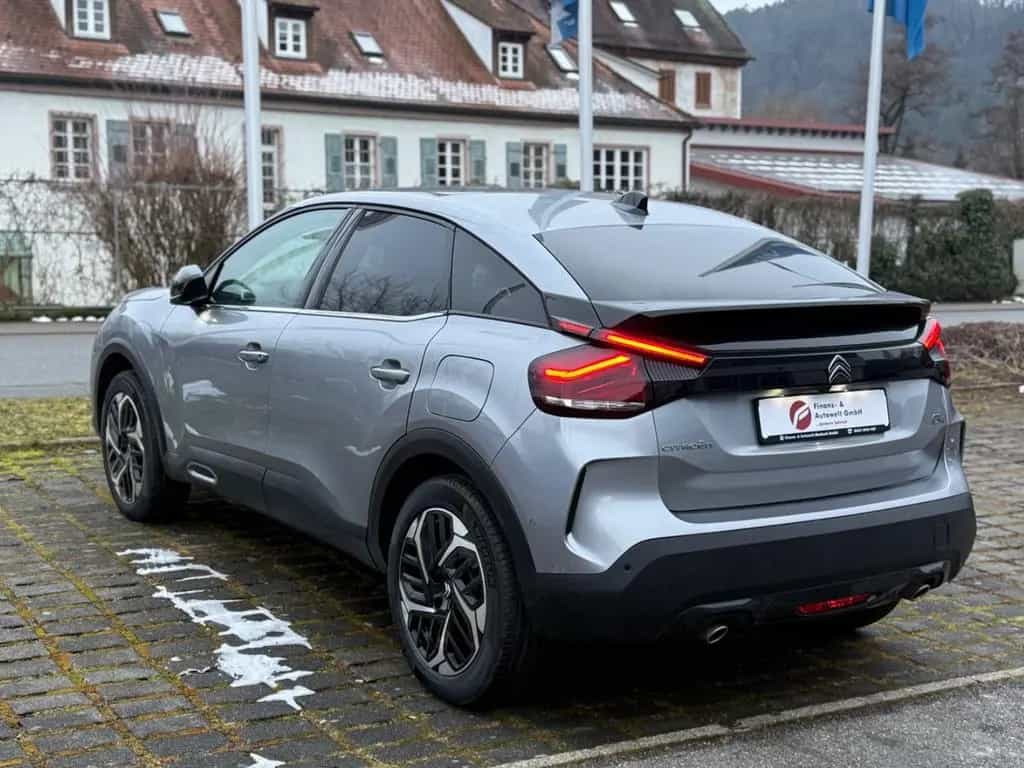 Citroën C4 Lim. 1.2 Shine/Autom./360Kamera/Schiebedach 08/2023-photo-4