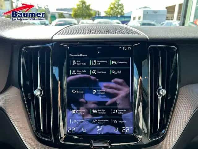 Volvo XC60 B5 Diesel Geartronic AWD R-Design *Standhzg 08/2021-photo-18