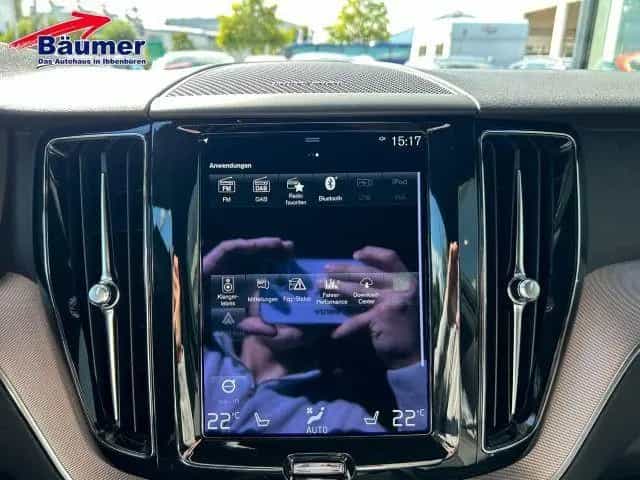 Volvo XC60 B5 Diesel Geartronic AWD R-Design *Standhzg 08/2021-photo-20