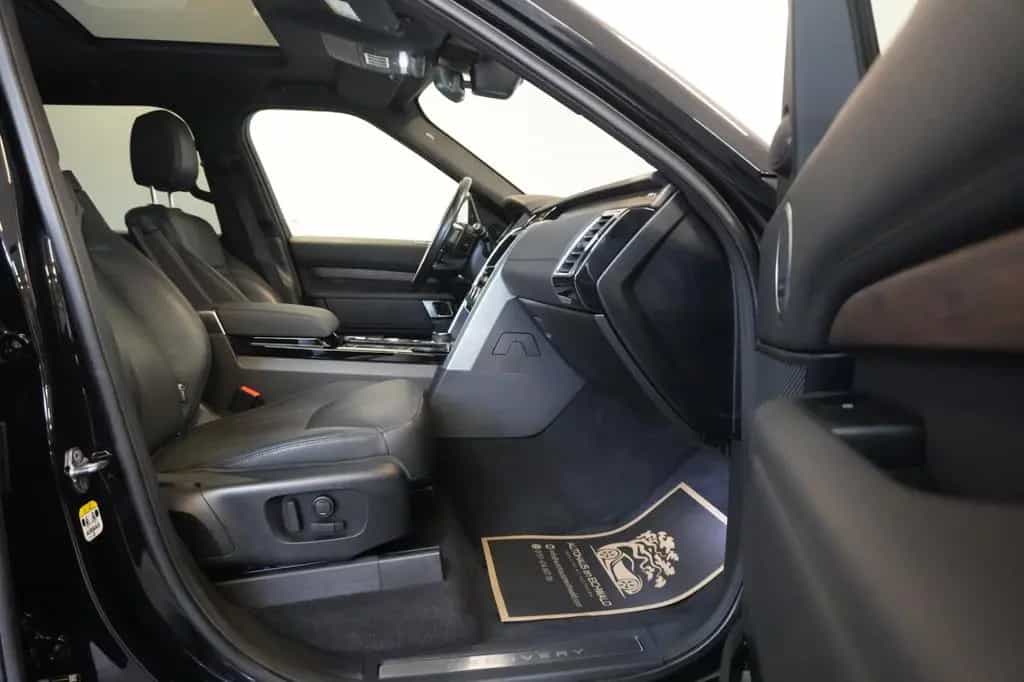 Land Rover Discovery 5 2.0 TD SD4 HSE Luxury 7Sitzer Pano 05/2020-photo-17