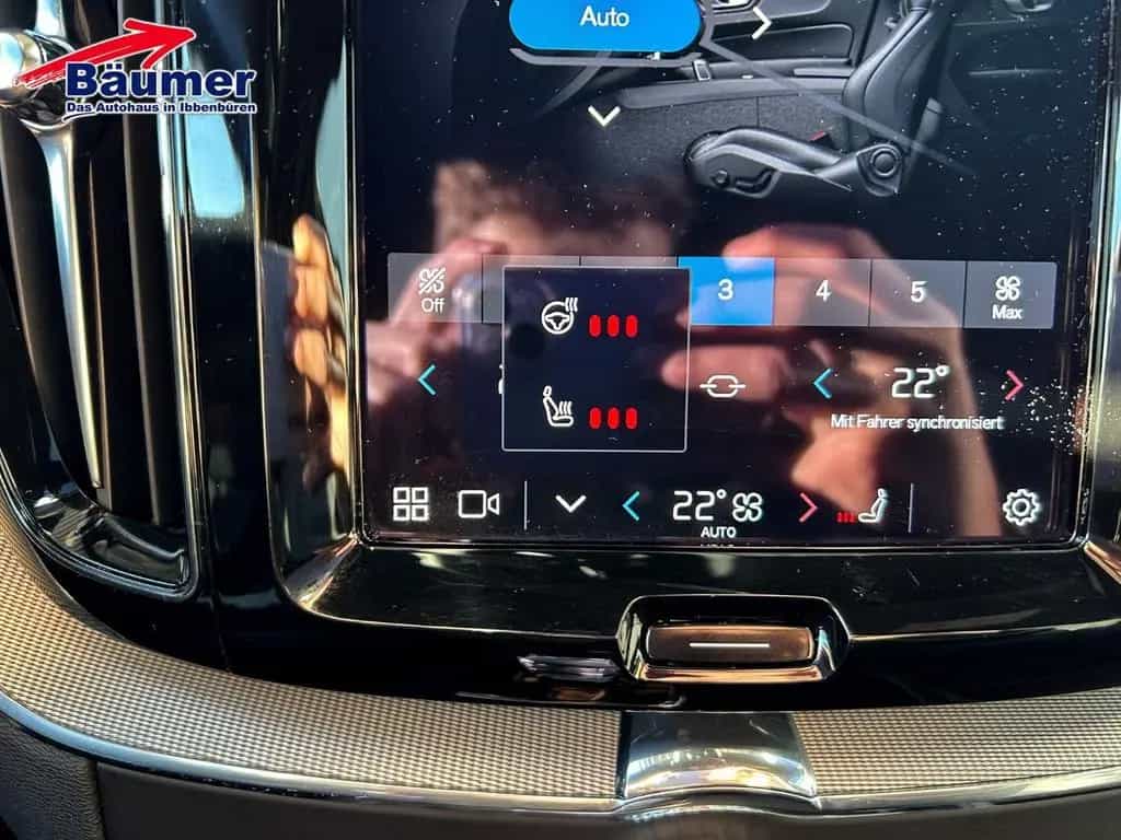 Volvo XC60 B4 Diesel Ultimate Dark AWD Geartronic +AHK 12/2023-photo-24