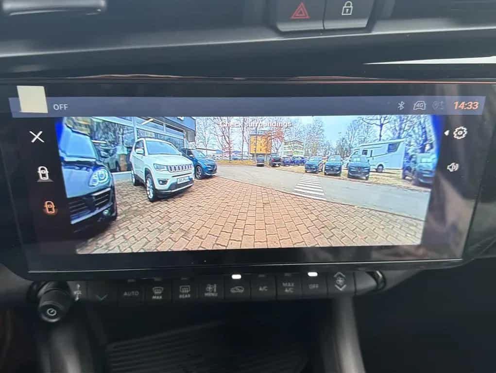 Alfa Romeo Junior Ibrida 1.2 VGT 48V-Hybrid 100 kW Speciale 09/2025-photo-14