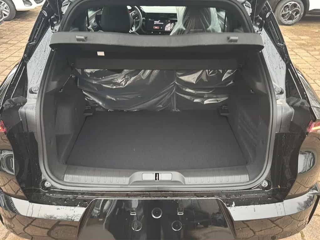 Alfa Romeo Junior Ibrida 1.2 VGT 48V-Hybrid 107 kW Q4, Hybr 09/2025-photo-4