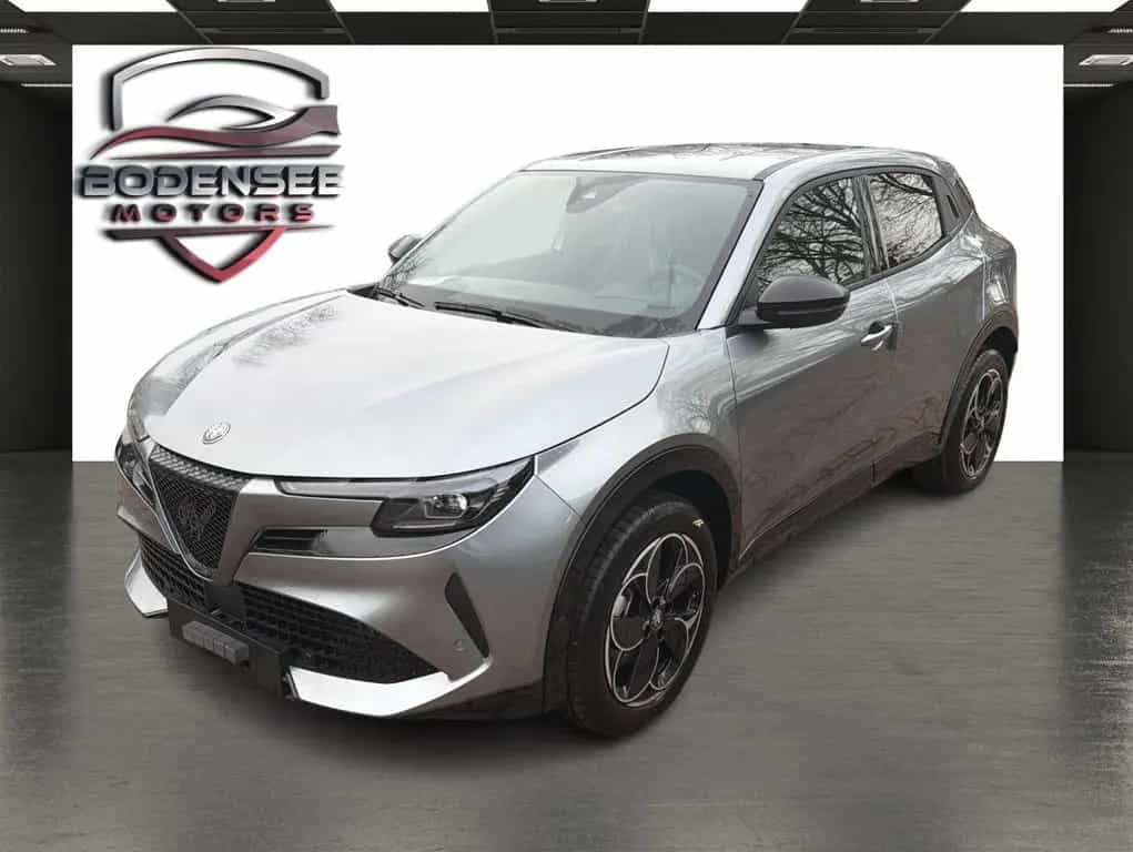 Alfa Romeo Junior Ibrida 1.2 VGT 48V-Hybrid 107 kW Q4, Hybr 09/2025-photo-0