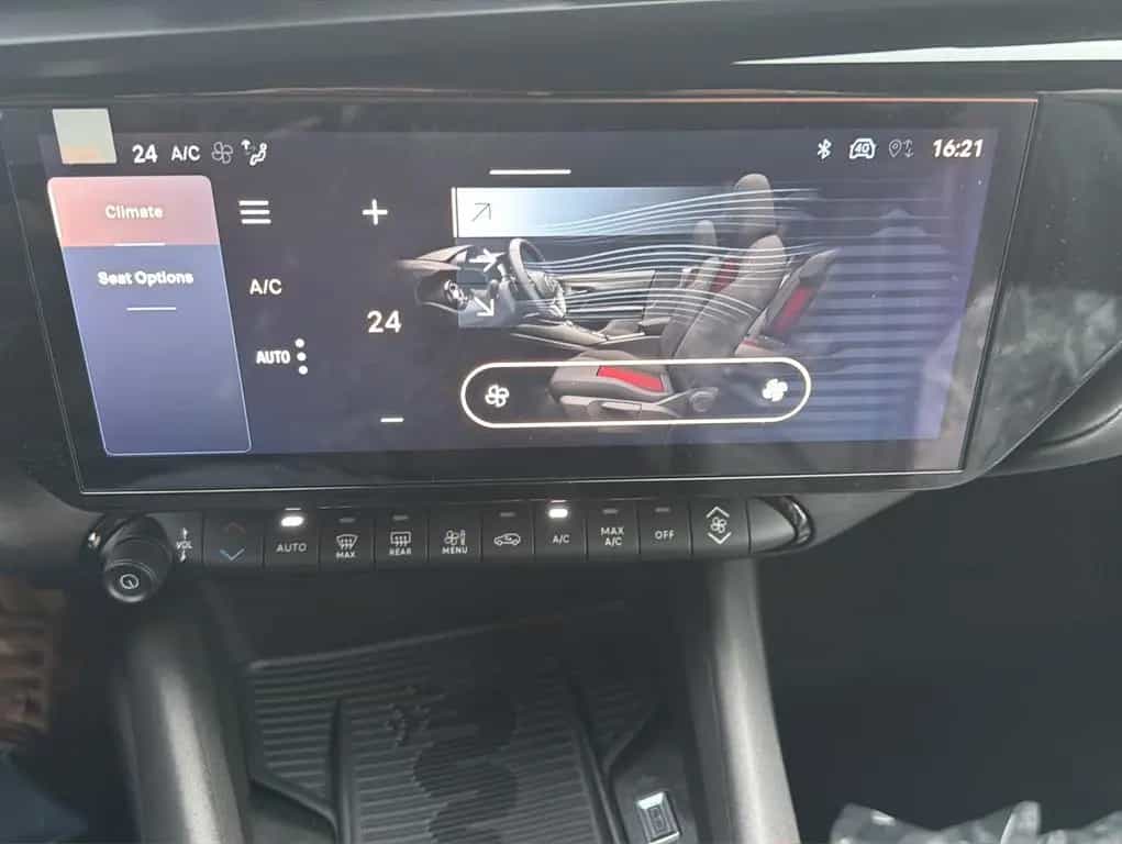 Alfa Romeo Junior Ibrida 1.2 VGT 48V-Hybrid 107 kW Q4, Hybr 09/2025-photo-12