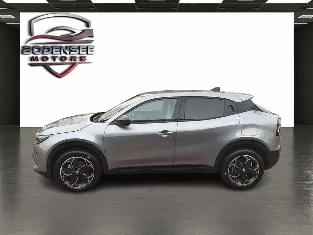 Alfa Romeo Junior Ibrida 1.2 VGT 48V-Hybrid 107 kW Q4, Hybr 09/2025-photo-2