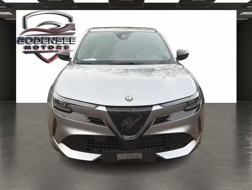Alfa Romeo Junior Allrad (Q4), ab 322,- € i. M. 09/2025-photo-1