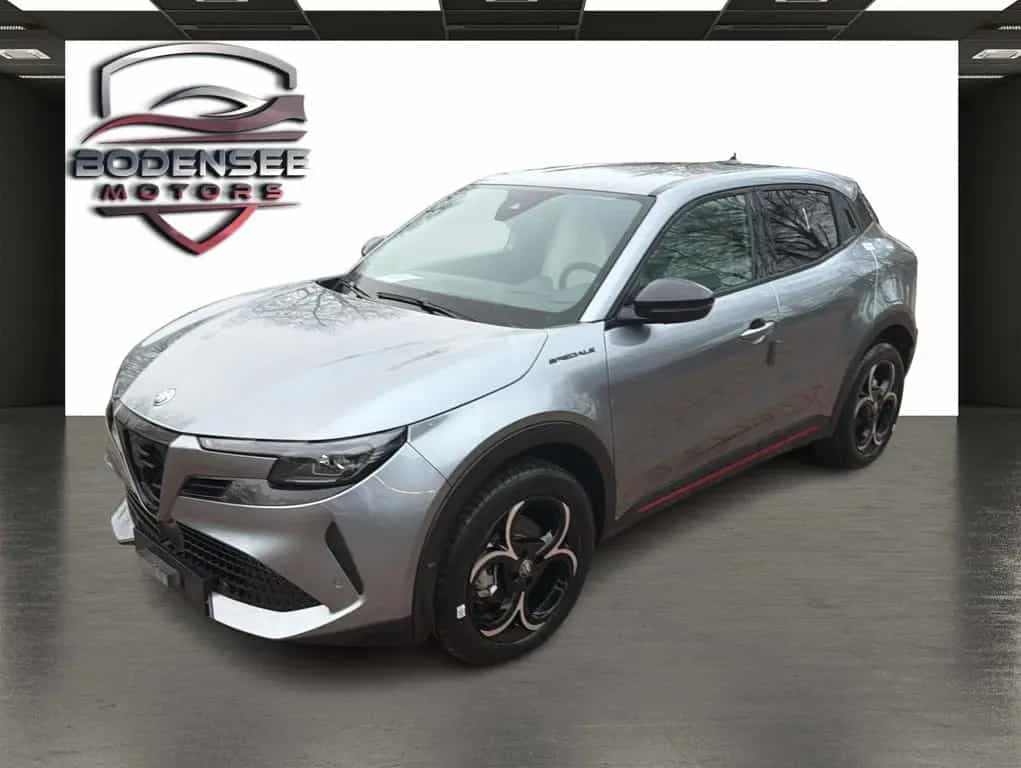 Alfa Romeo Junior Sport-/Technologie-Paket, ab 298 € i.M. 09/2025-photo-0