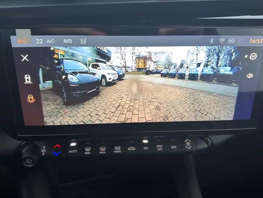 Alfa Romeo Junior Ibrida 1.2 VGT 48V-Hybrid 100 kW Speciale 09/2025-photo-14