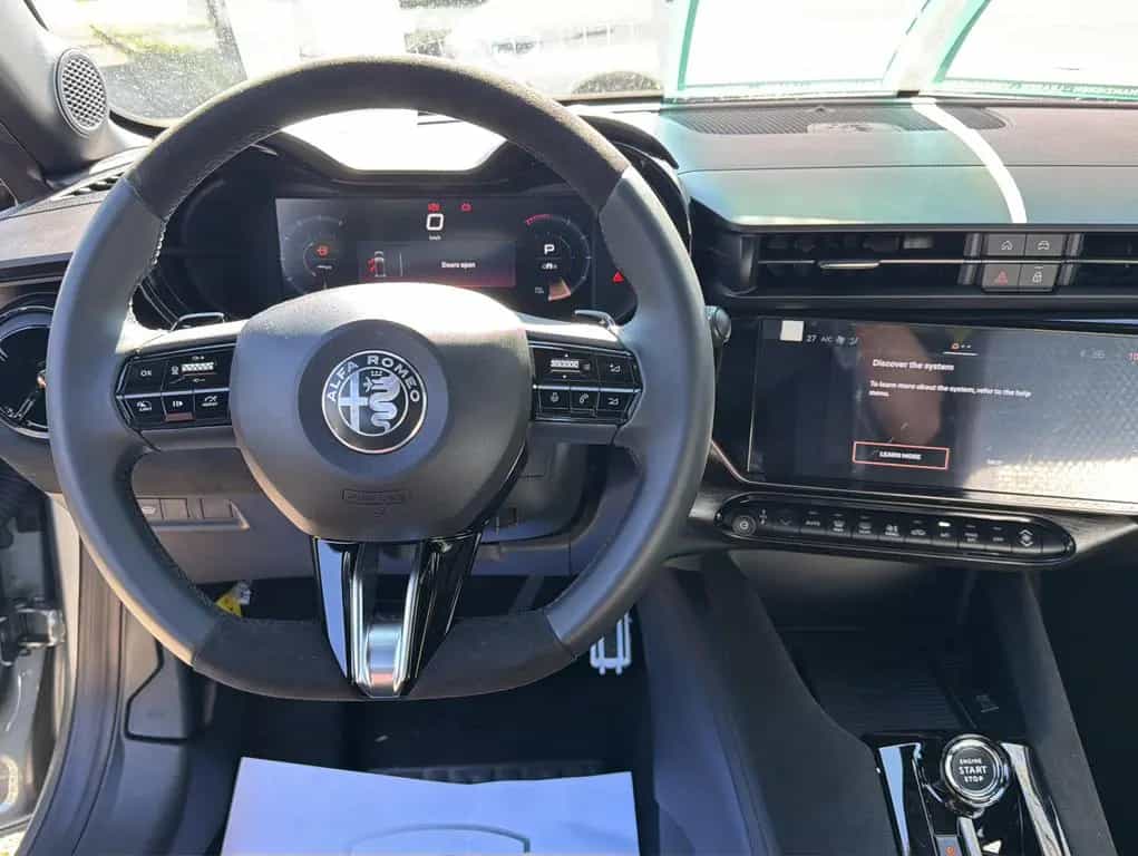Alfa Romeo Junior Ibrida 1.2 VGT 48V-Hybrid 100 kW Speciale 09/2025-photo-7